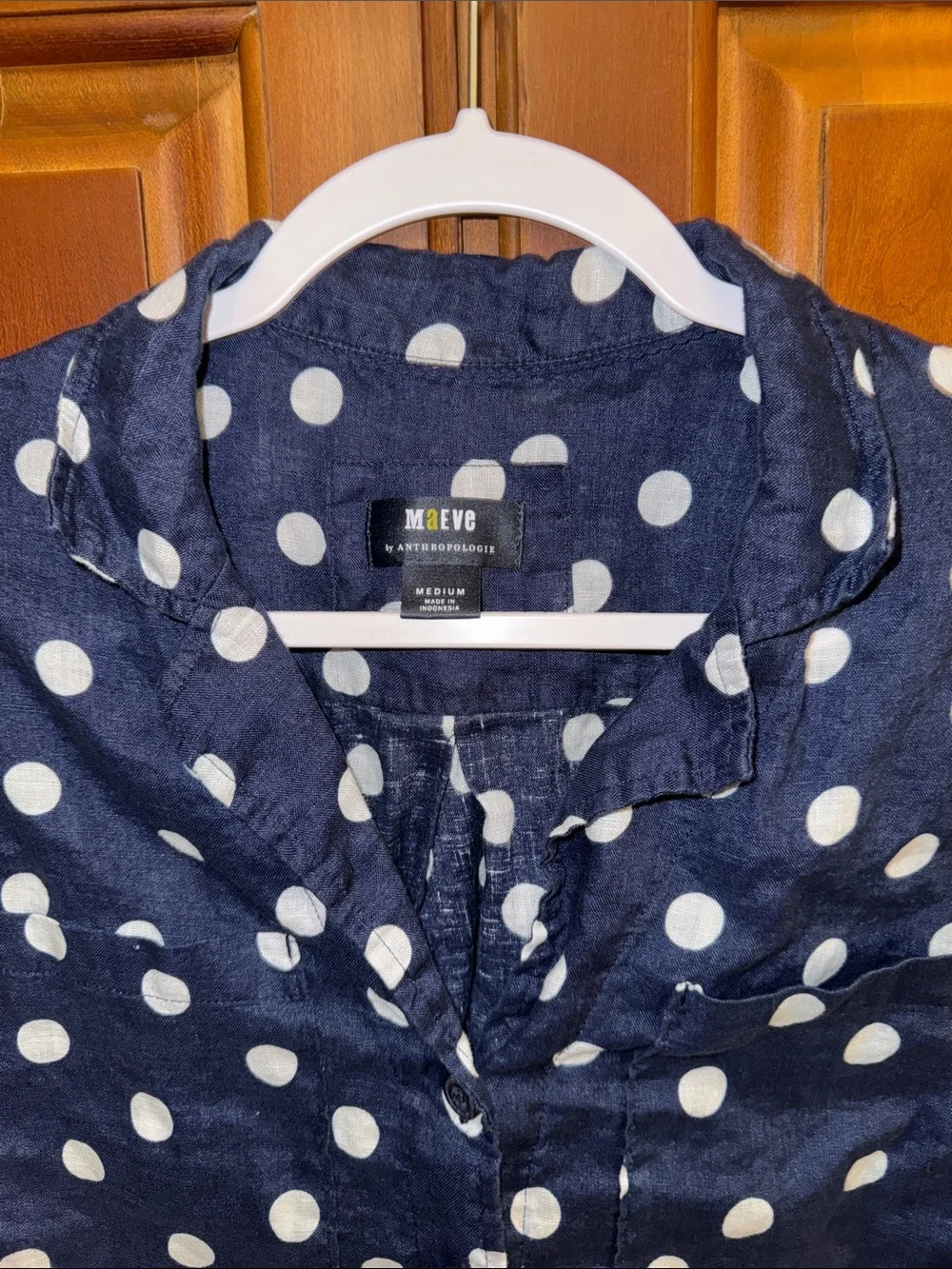 Anthropologie Maeve 100% Linen Navy and White Polka Dot Top Size Medium - Picture 3 of 7
